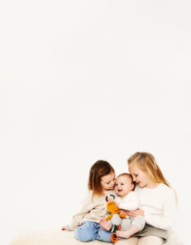 10073_family_desktop_1548x545