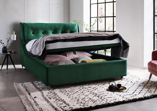 Small bedroom storage ideas – ottoman bed.