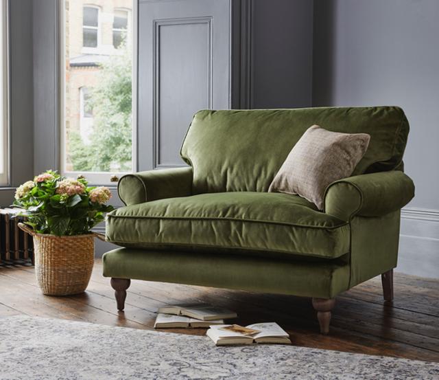 11435_Our_top_9_Green_Living_Room_ideas_accent_chair