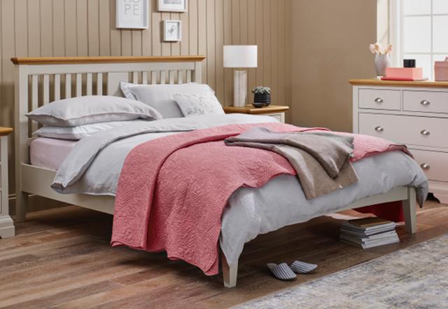 Bedroom colour scheme ideas – two tone furniture