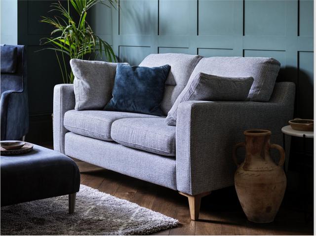 1628_long_living_room_woodland_sofa_24