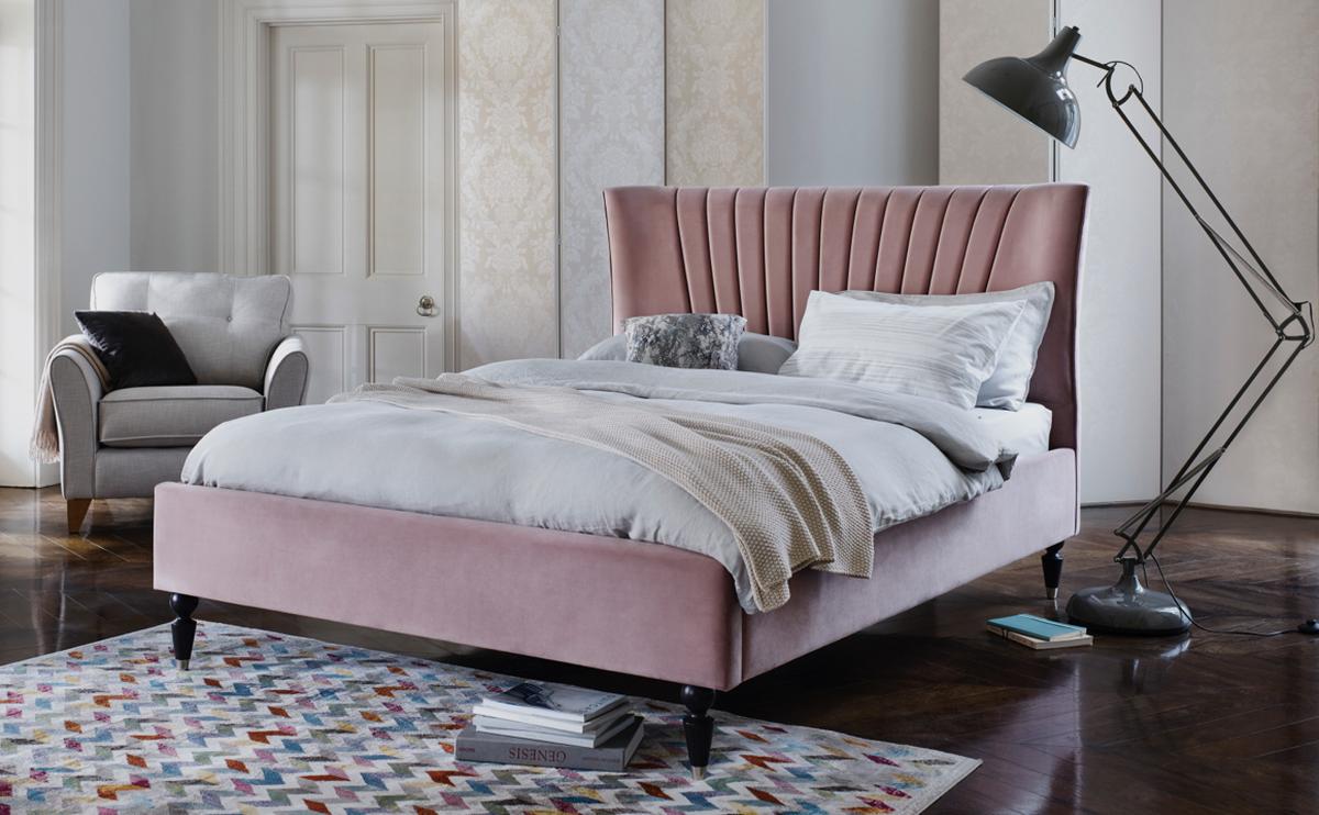 5972_romantic_bedrooms_crush_on_velvet