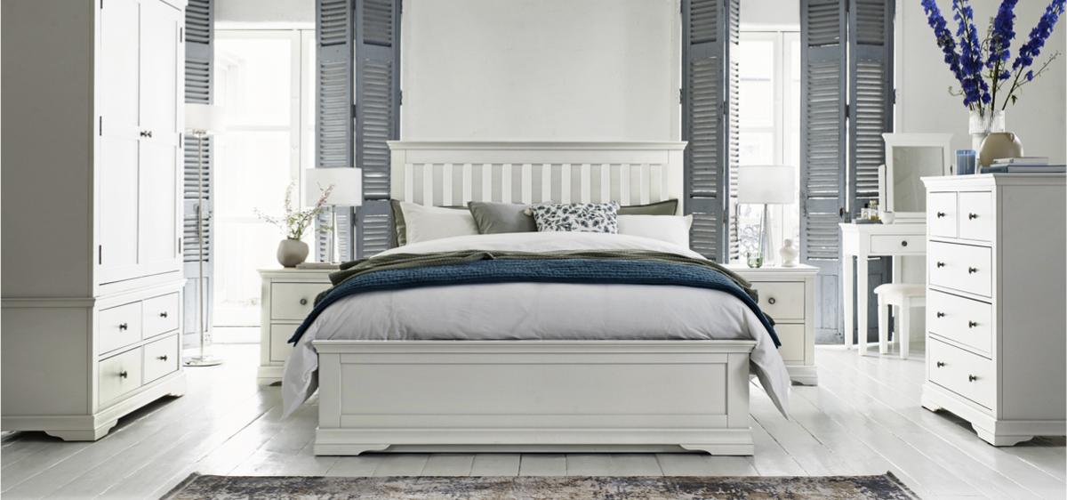 6027_white_bed