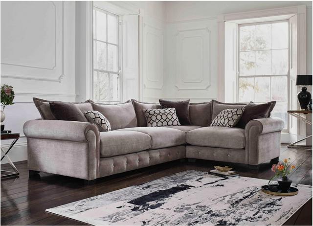743-top10-cornersofas-sumptuous