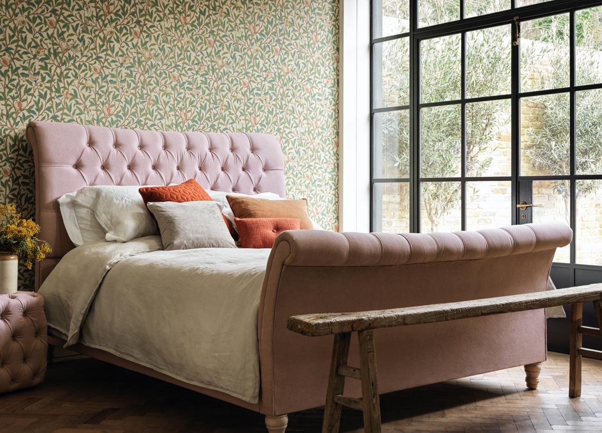 847-ss21-evie-bed-hero