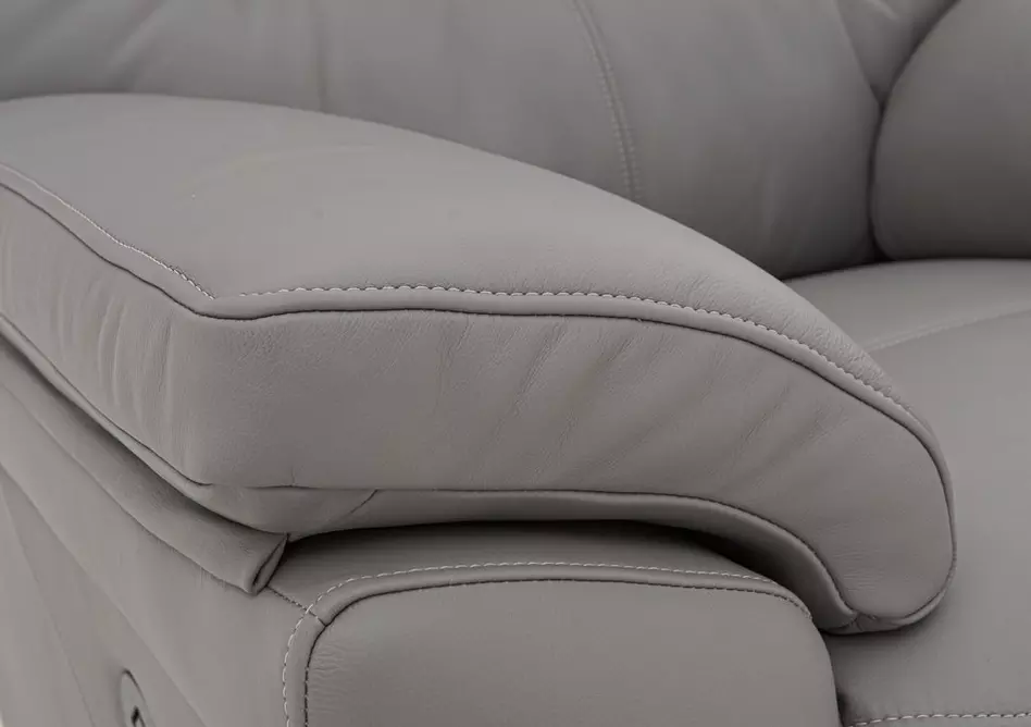 Seattle 3 Seater Leather Sofa with Wooden Feet