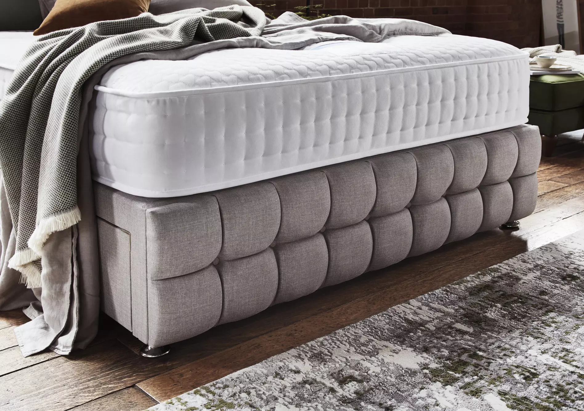 Dice Footboard