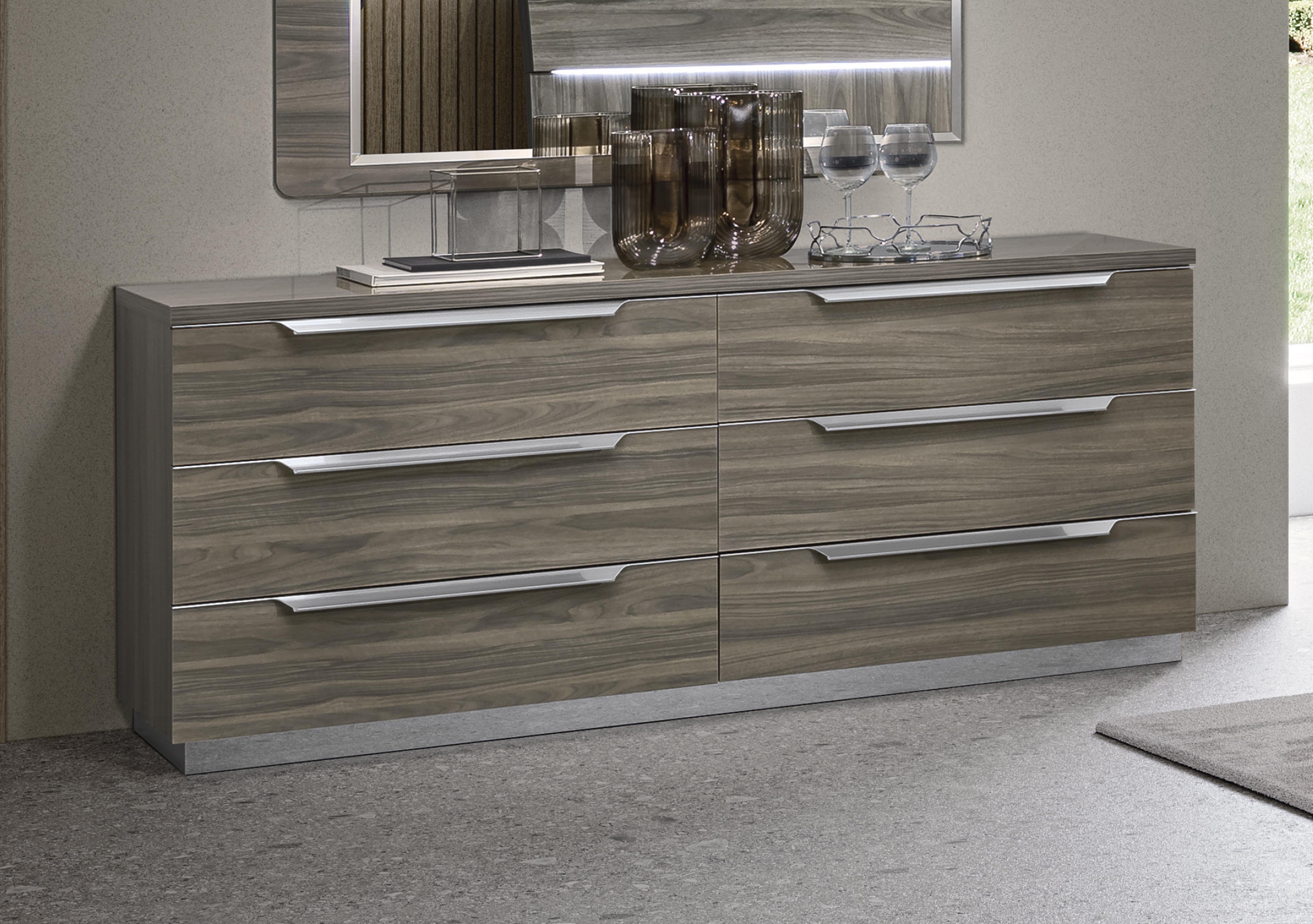 Venezia 6 Drawer Double Chest in  on Furniture Village