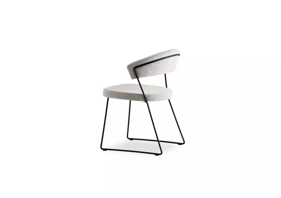 New York Set of 6 Black Metal Leg Dining Chairs