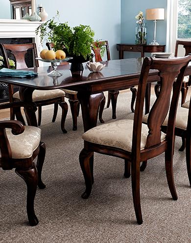 Willis and Gambier dining